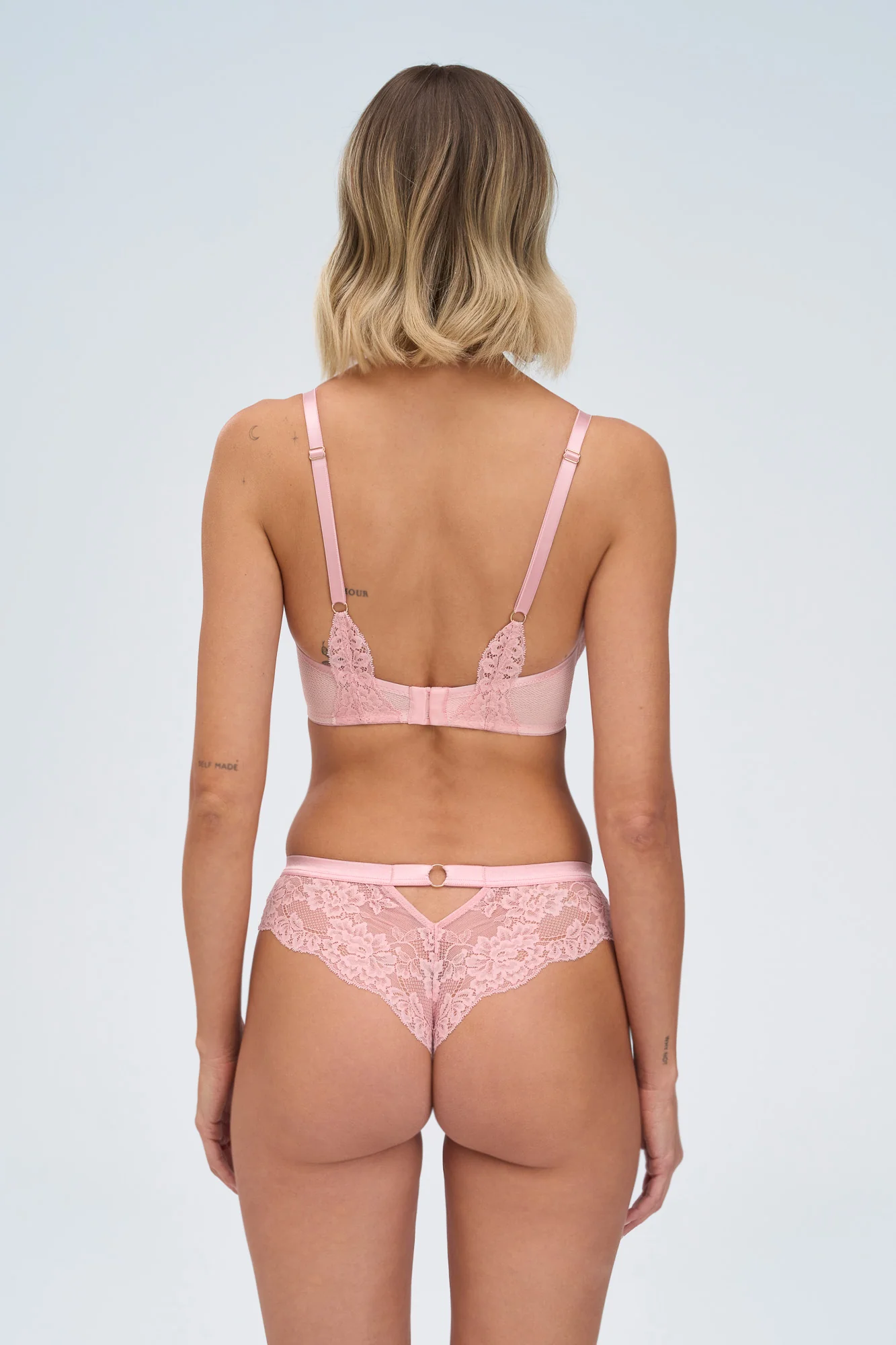 Alles Powder Whisper Biustonosz Push Up - Image 2